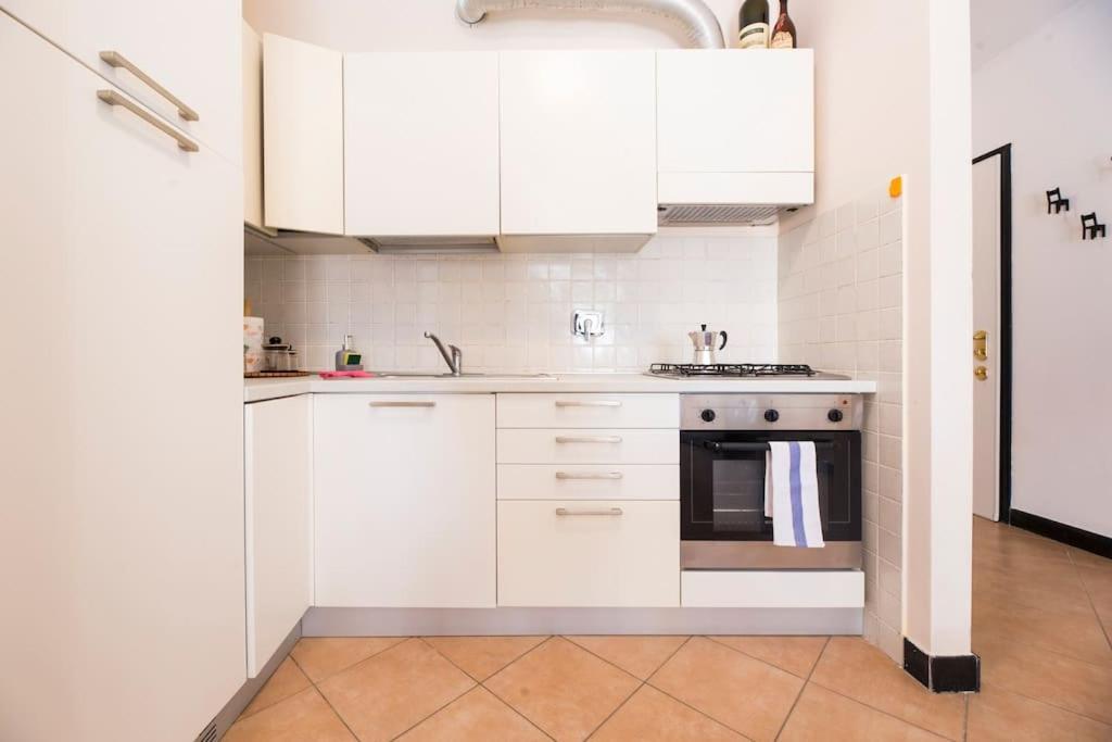 Prione'S Apartment Genoa Luaran gambar